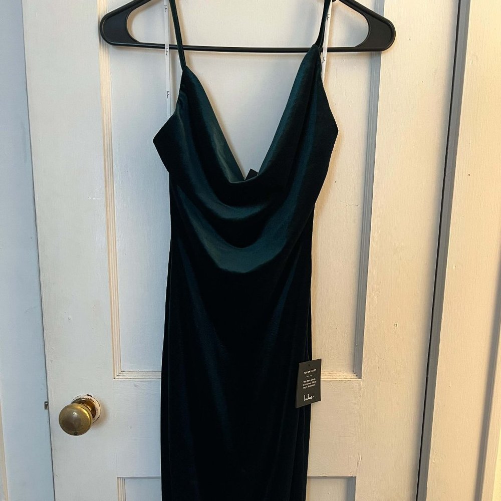 NEVER WORN Lulu's Cow Neck Midi Velvet Green Dress (Size XS)